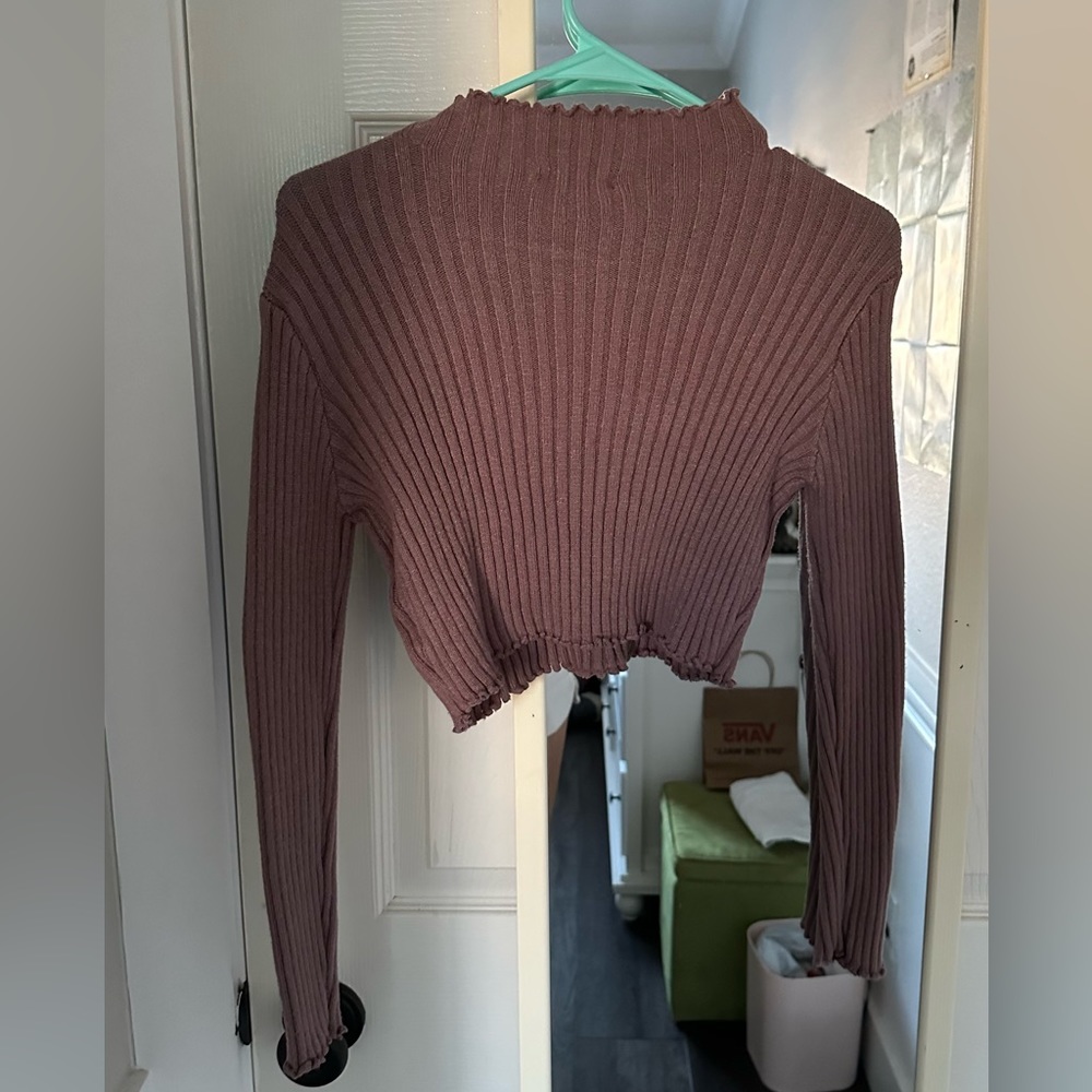 Burgundy / Purple lined turtleneck top